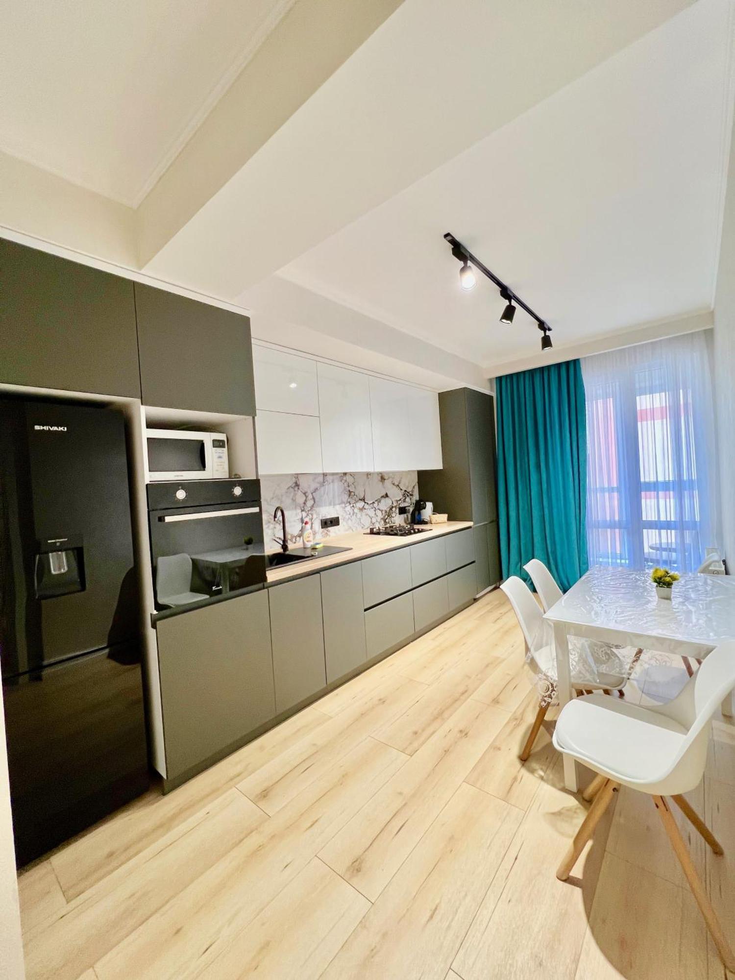 Apartament Airport คีชีเนา ภายนอก รูปภาพ